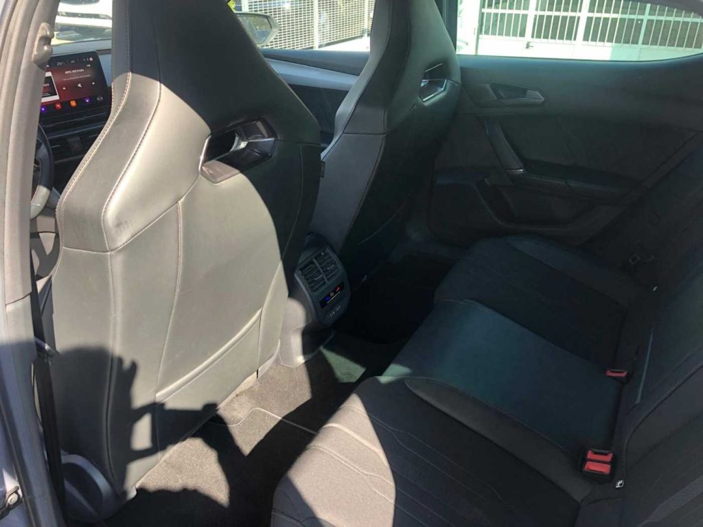CUPRA Leon 2.0 TDI 150 CV DSG - 11