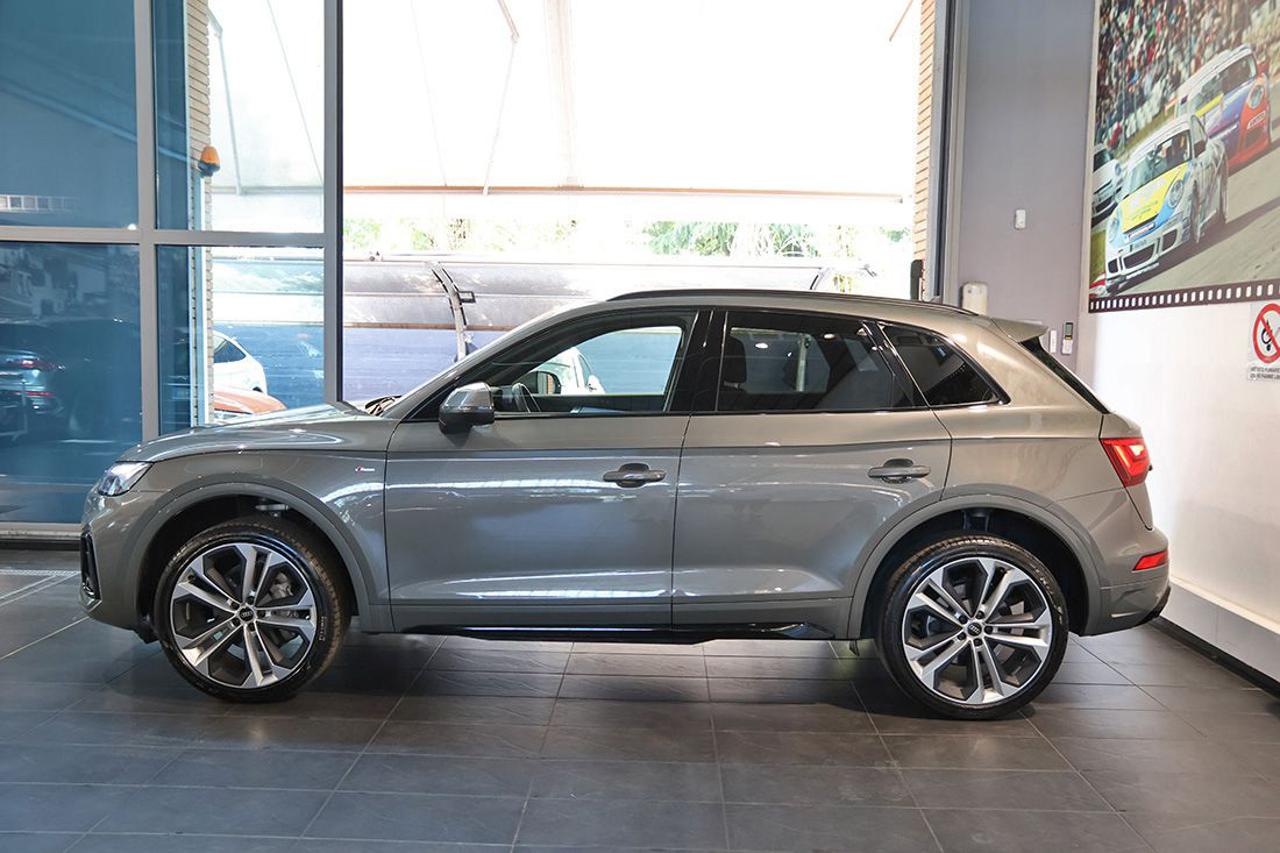 AUDI Q5 40 TDI Quattro S-Tronic S-Line Plus - 3