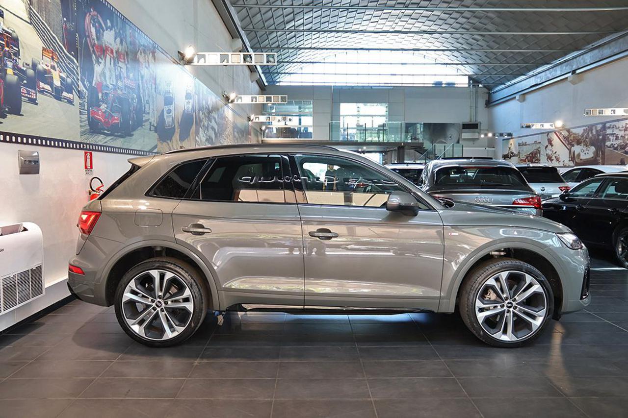 AUDI Q5 40 TDI Quattro S-Tronic S-Line Plus - 2