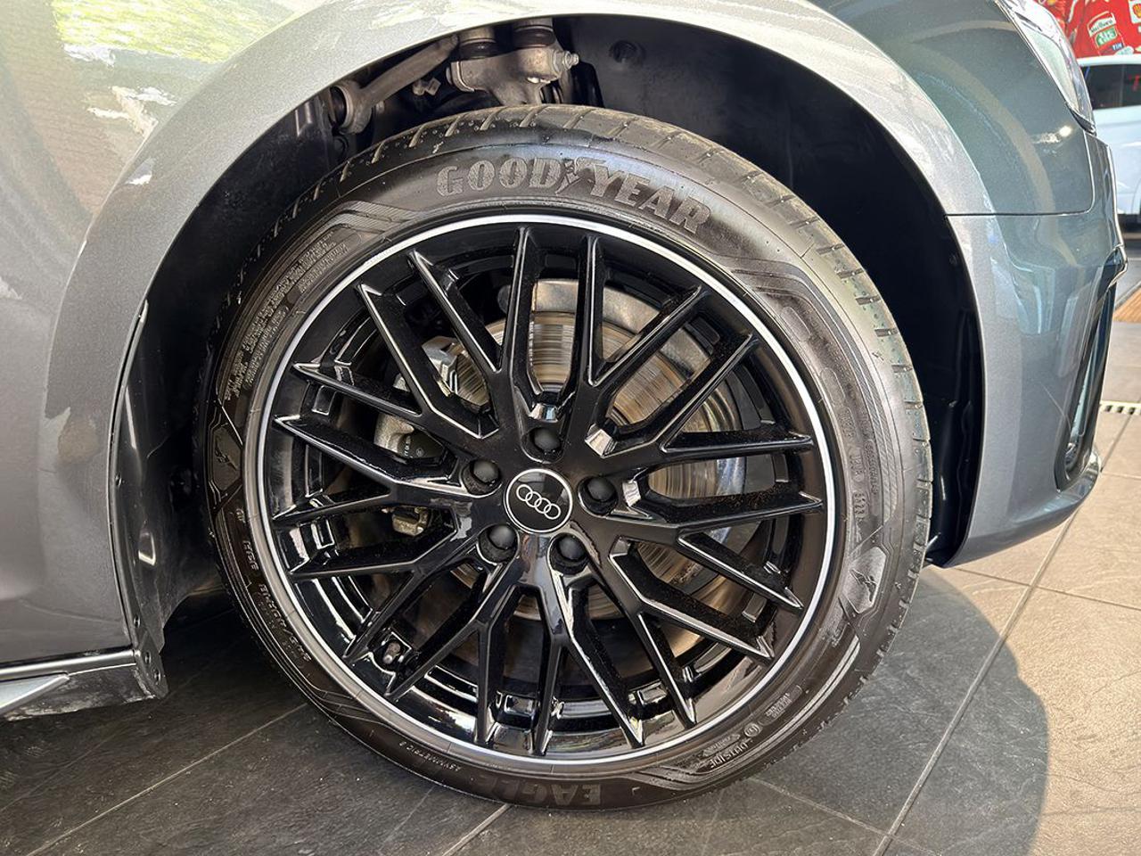 AUDI A4 35 TDI Avant S-Tronic S-Line - 6