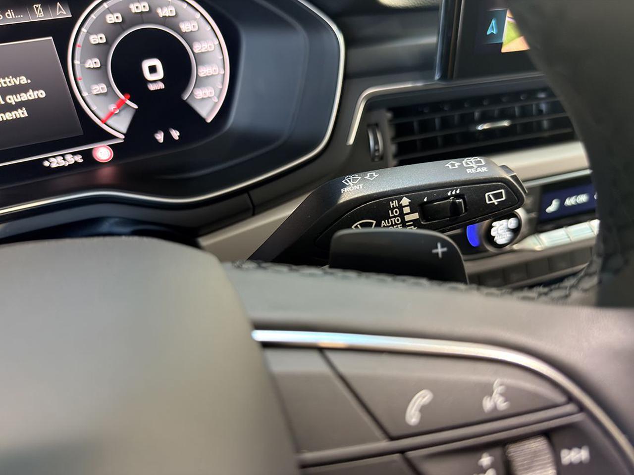 AUDI A4 35 TDI Avant S-Tronic S-Line - 22