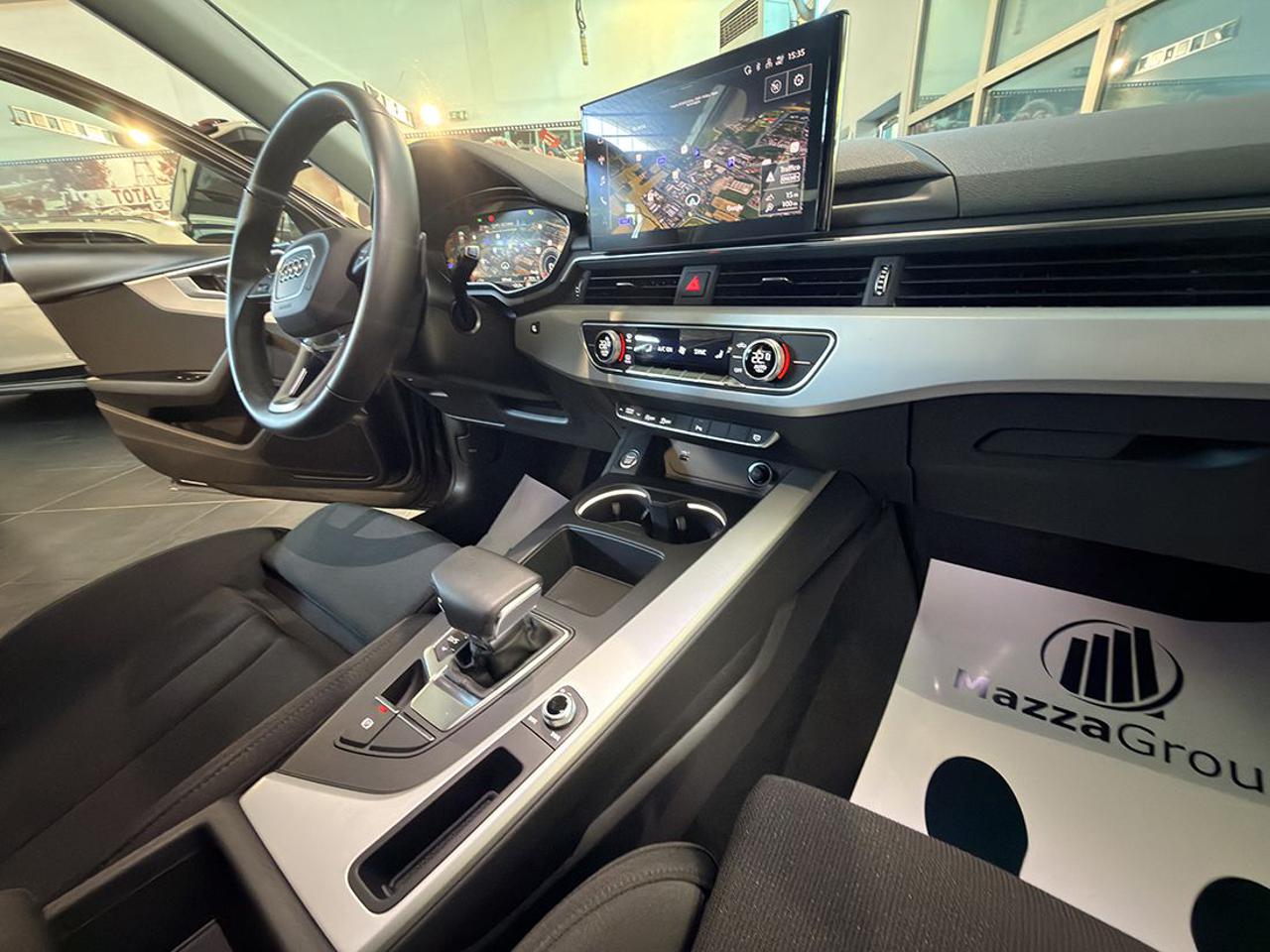 AUDI A4 35 TDI Avant S-Tronic S-Line - 35