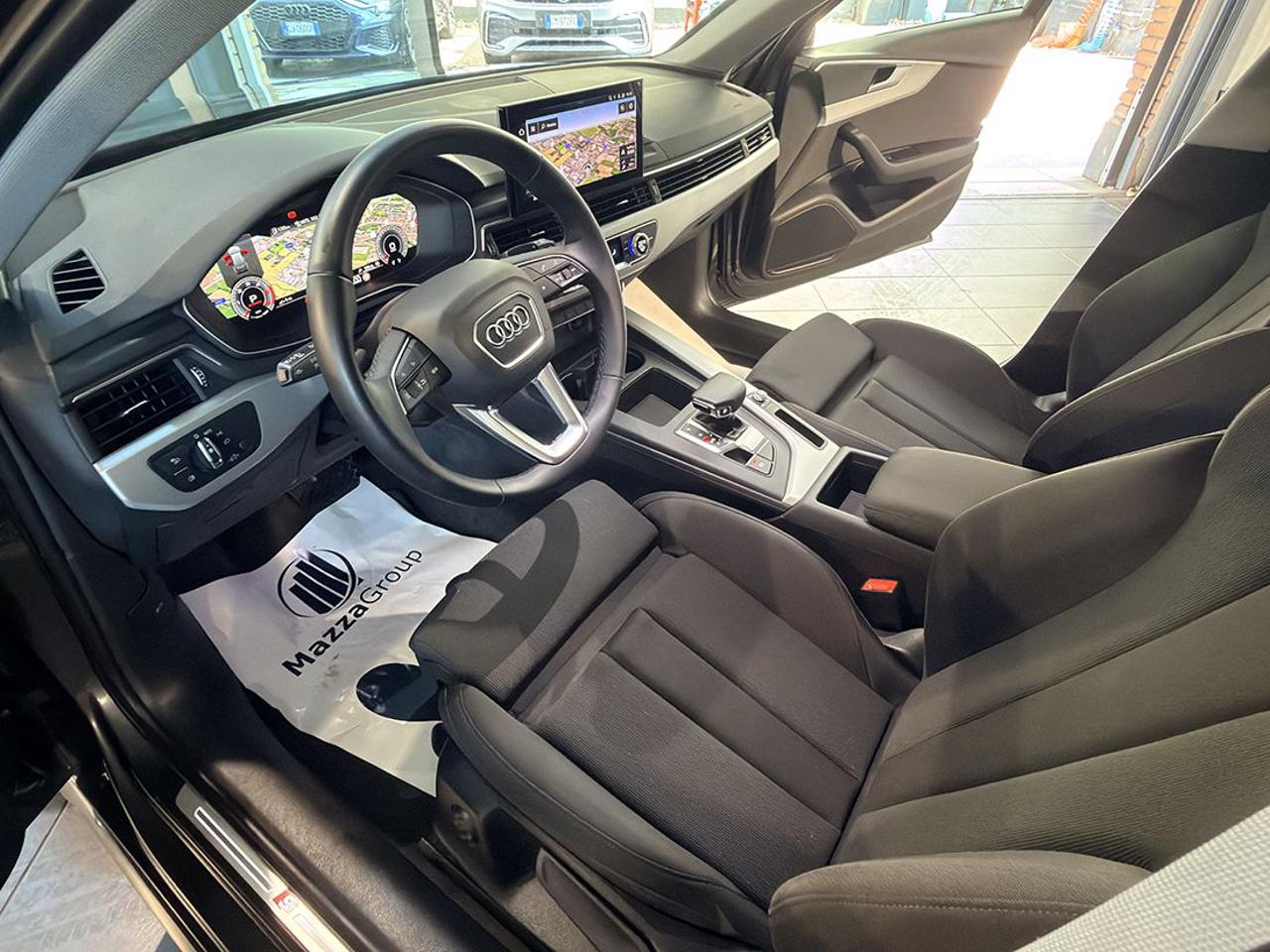 AUDI A4 35 TDI Avant S-Tronic S-Line - 14