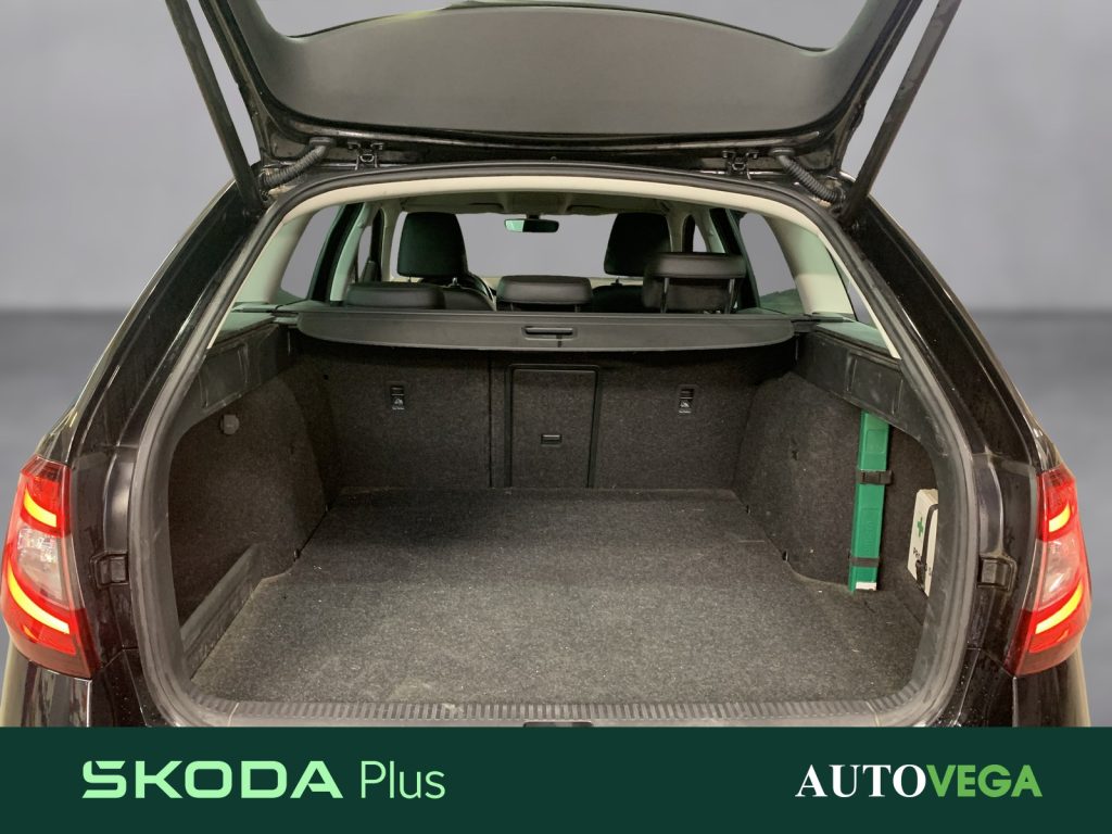 SKODA Octavia wagon 1.5 g-tec style 130cv dsg - 34