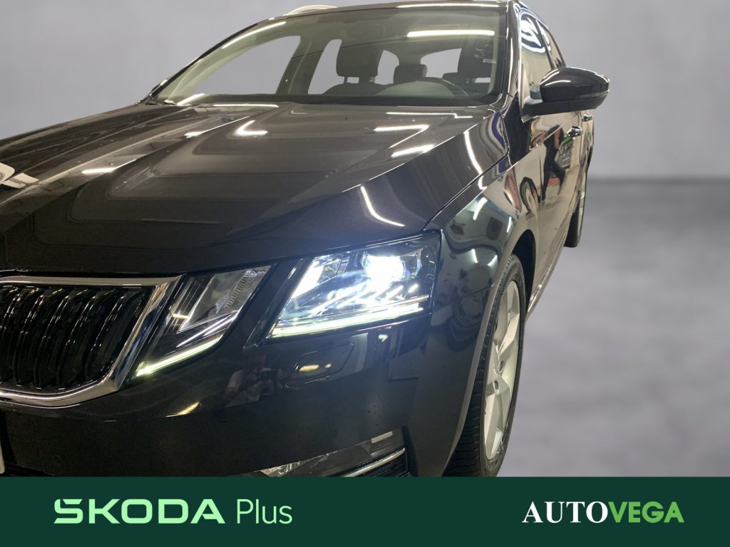 SKODA Octavia wagon 1.5 g-tec style 130cv dsg - 38