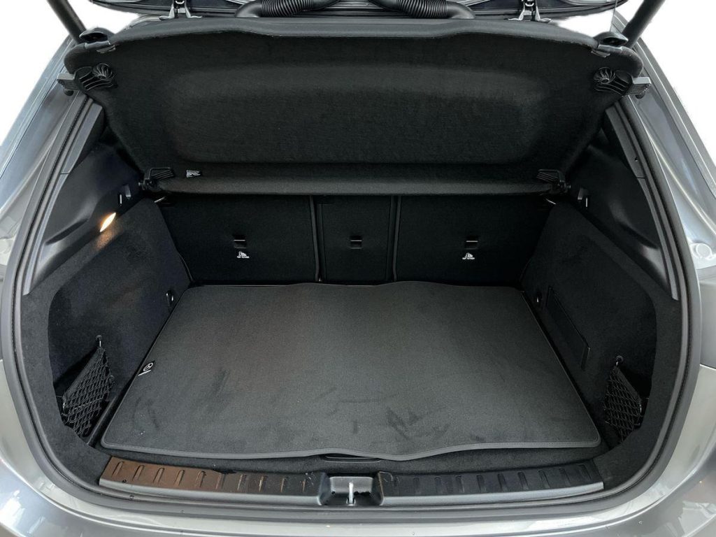 MERCEDES-BENZ GLA 200 d Automatic AMG Line Advanced Plus - 13