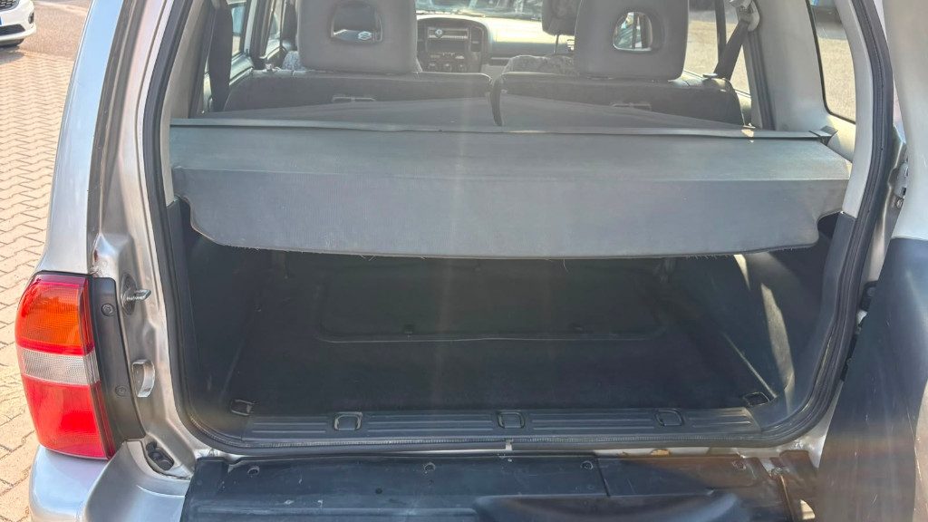 SUZUKI Grand Vitara 2.0 turbodiesel 16V cat S.W. - 11