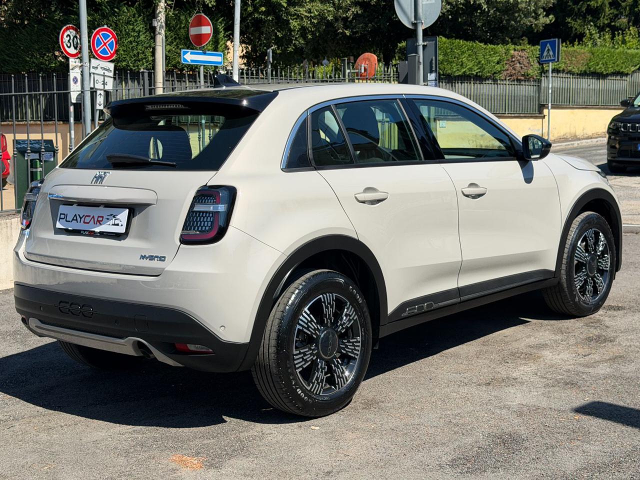 FIAT 600 HYBRID 110 CV DCT MHEV NAVI+FULL LED+C.L.17+PDC! - 4