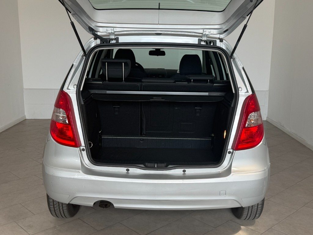 MERCEDES-BENZ A 160 BlueEFFICIENCY Special Edition Sport - 7