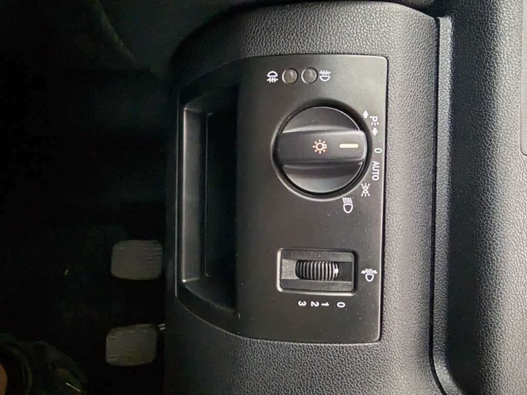MERCEDES-BENZ A 160 BlueEFFICIENCY Special Edition Sport - 18