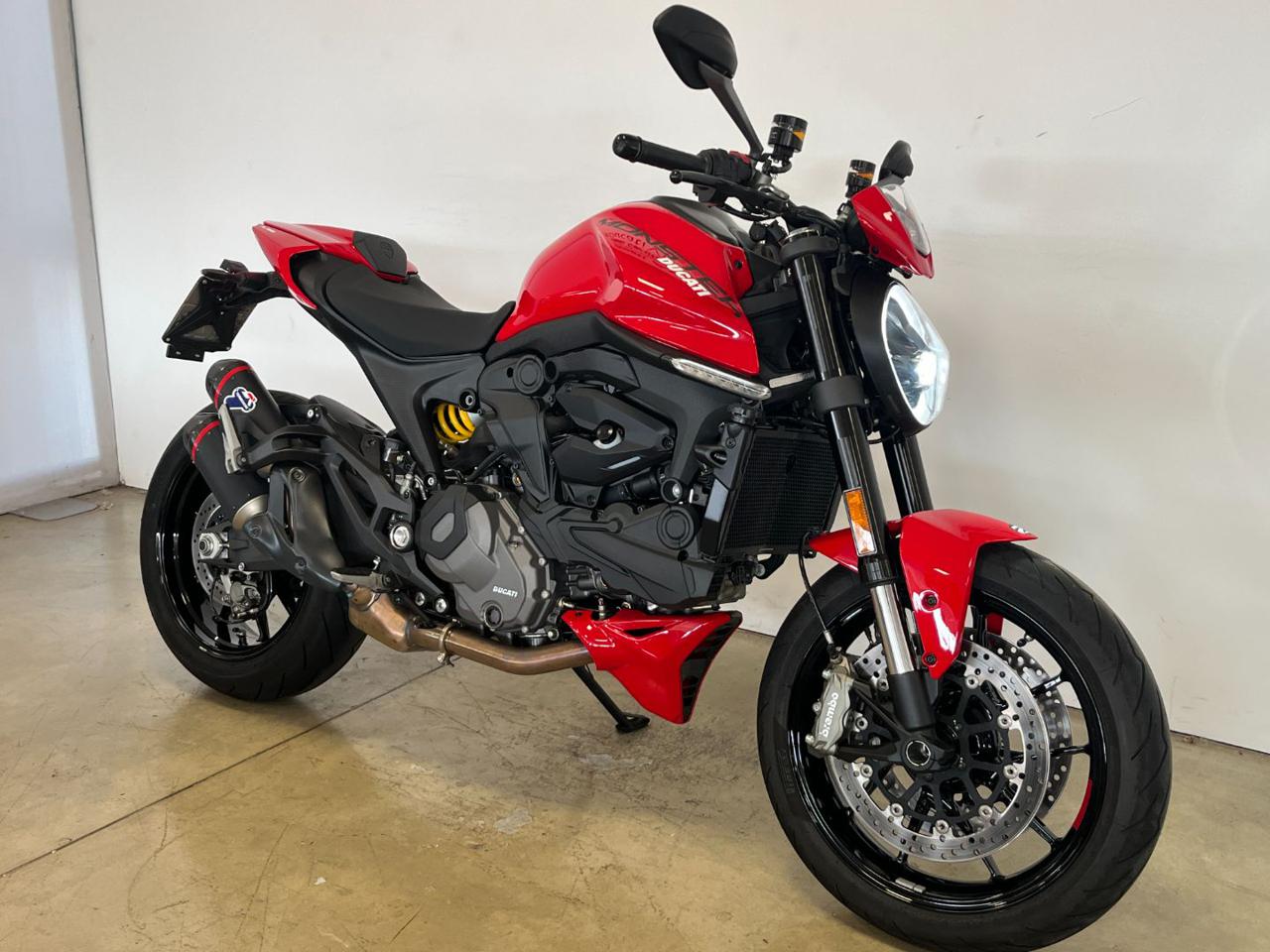 DUCATI Monster 937 PLUS RED - 2