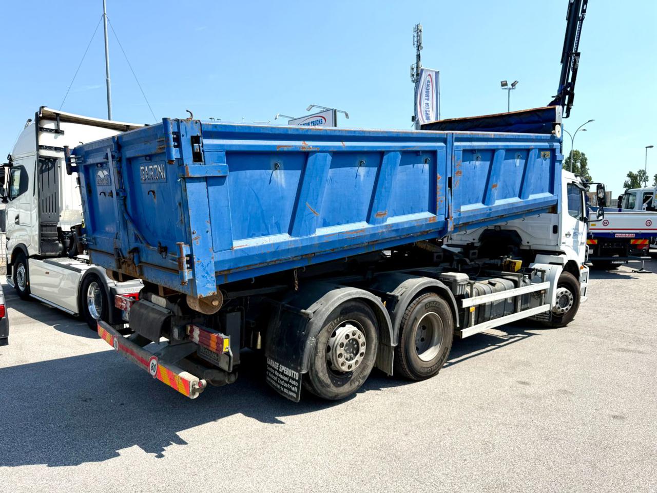 MERCEDES-BENZ AXOR 2533 - 11