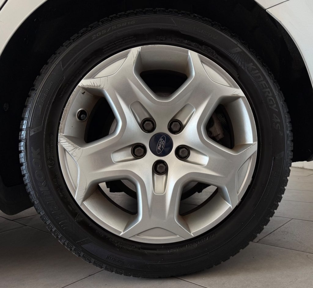 FORD Focus 1.6 120 CV GPL Titanium - 8