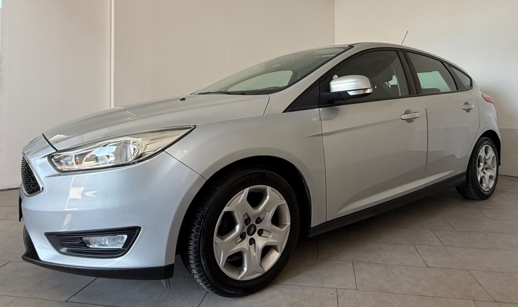 FORD Focus 1.6 120 CV GPL Titanium - 3
