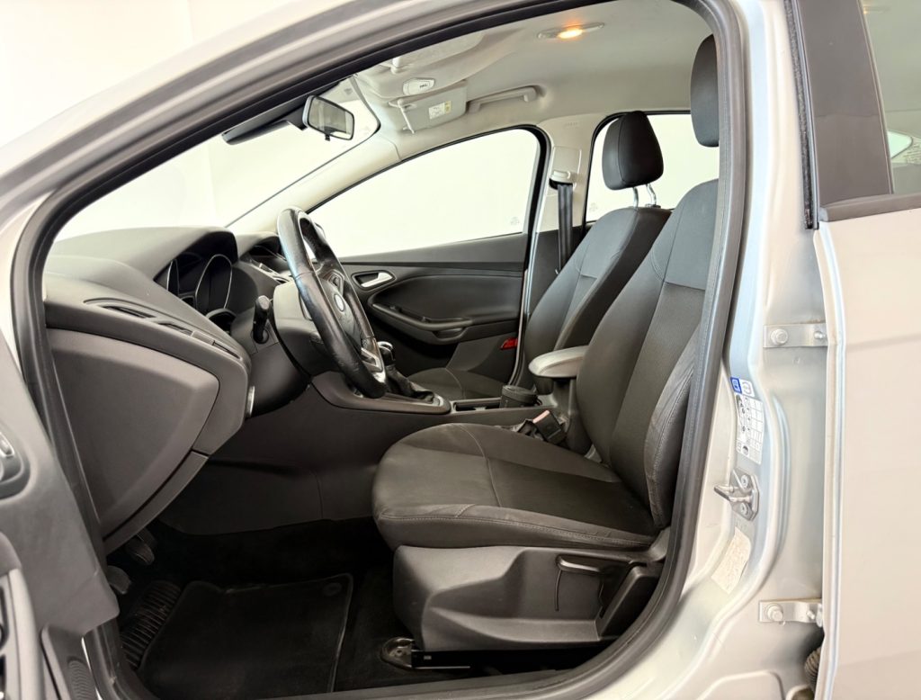 FORD Focus 1.6 120 CV GPL Titanium - 11