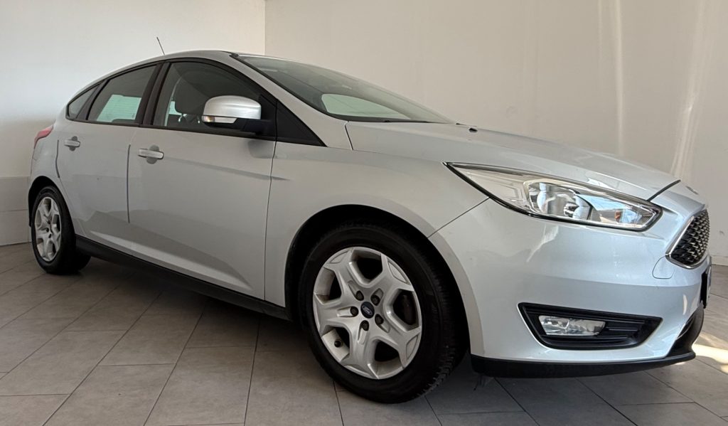 FORD Focus 1.6 120 CV GPL Titanium - 2