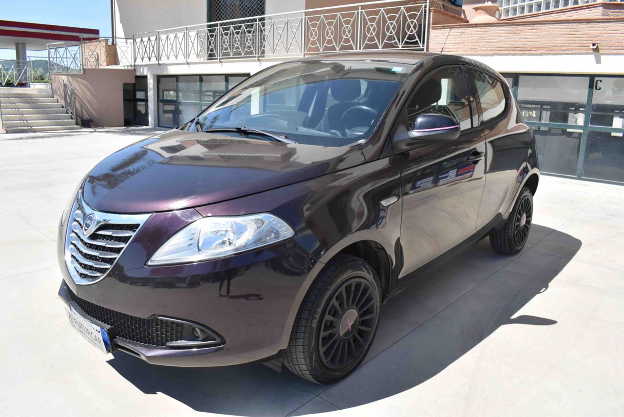LANCIA Ypsilon 0.9 TwinAir 85 CV 5 porte Metano Ecochic Elefantin - 2