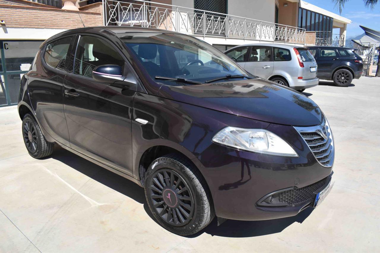 LANCIA Ypsilon 0.9 TwinAir 85 CV 5 porte Metano Ecochic Elefantin - 3