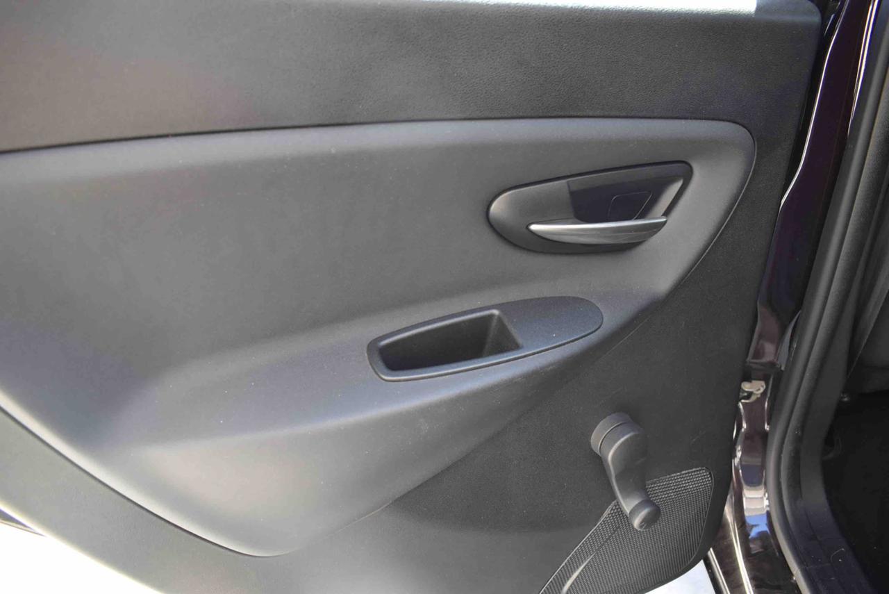 LANCIA Ypsilon 0.9 TwinAir 85 CV 5 porte Metano Ecochic Elefantin - 13