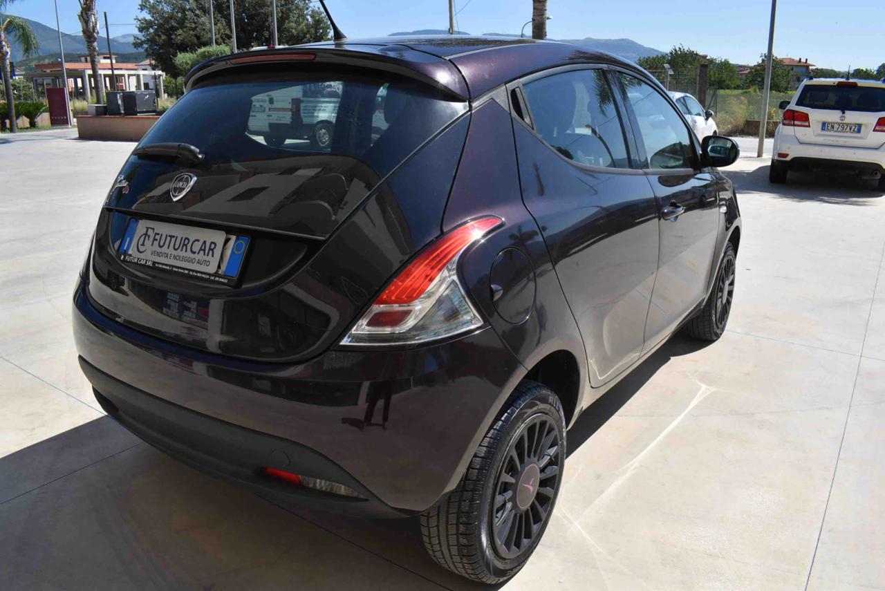 LANCIA Ypsilon 0.9 TwinAir 85 CV 5 porte Metano Ecochic Elefantin - 17