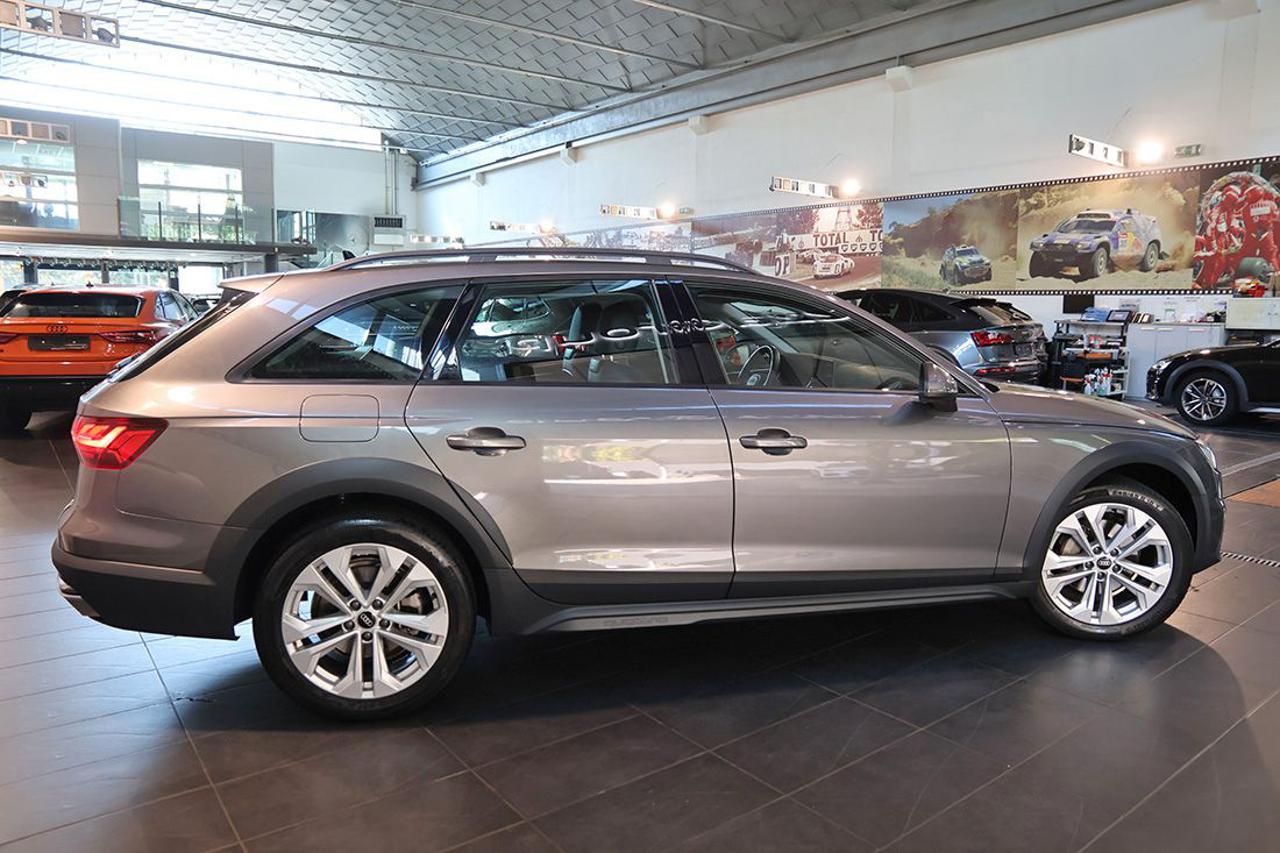 AUDI A4 allroad 40 TDI S-Tronic Business Evolution - 10