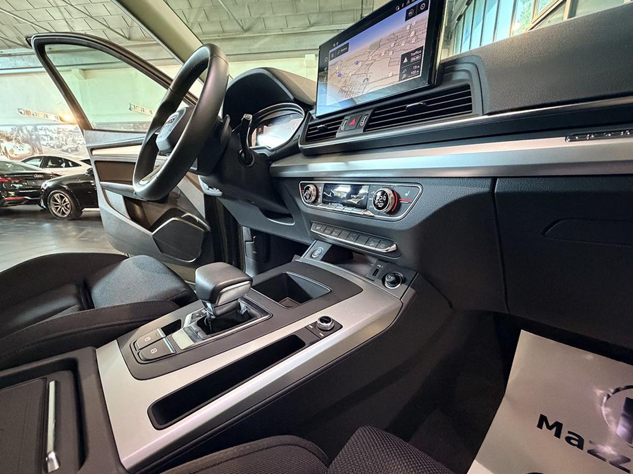AUDI Q5 40 TDI Sportback Quattro S-Tronic Busin. Advanced - 34