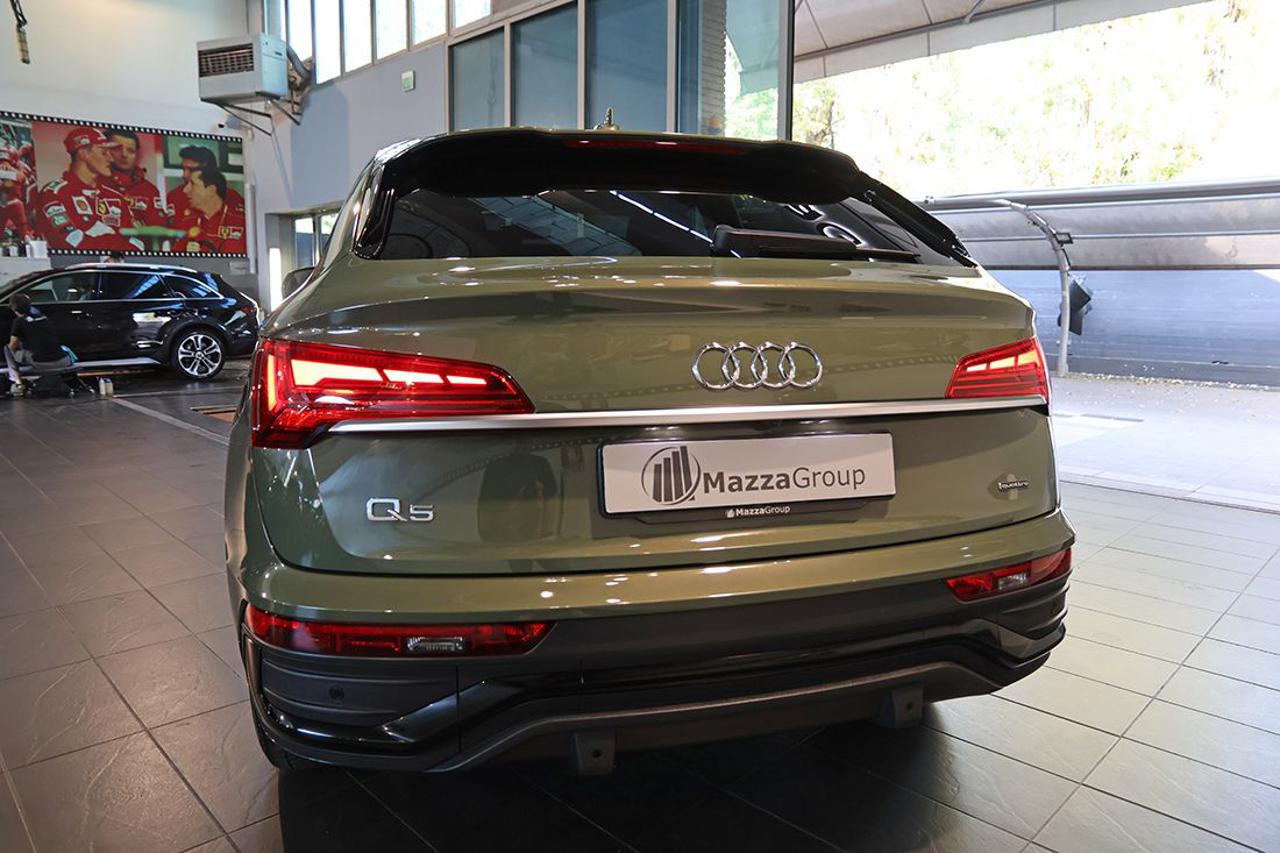 AUDI Q5 40 TDI Sportback Quattro S-Tronic Busin. Advanced - 8