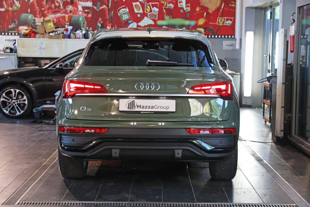 AUDI Q5 40 TDI Sportback Quattro S-Tronic Busin. Advanced - 4