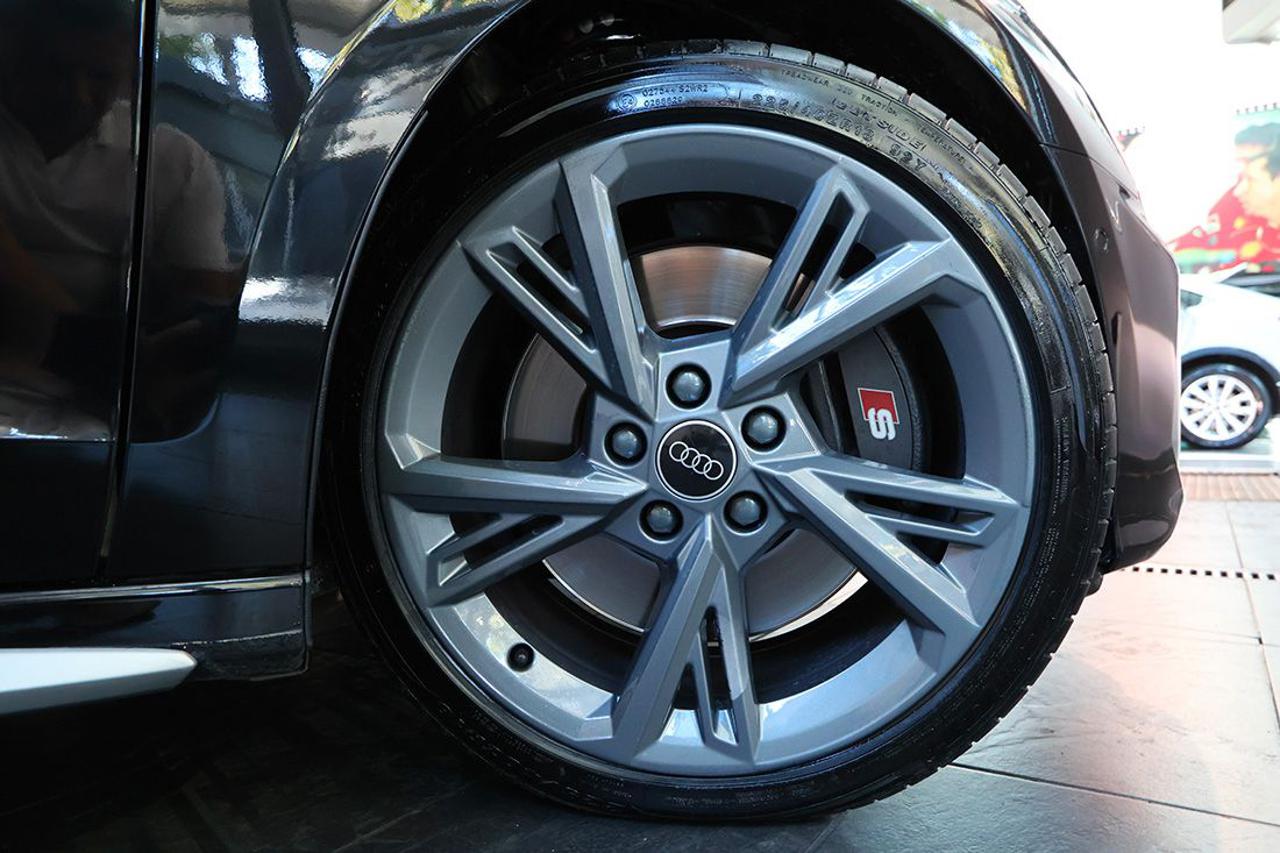 AUDI S3 TFSI Sportback Quattro S-Tronic - 6