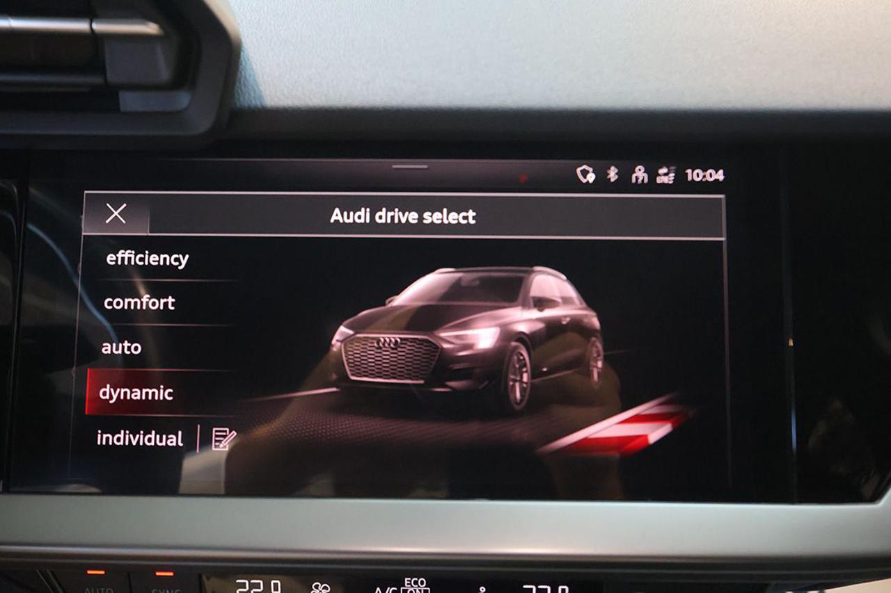 AUDI A3 35 TDI Sportback S-Tronic S-Line - 25