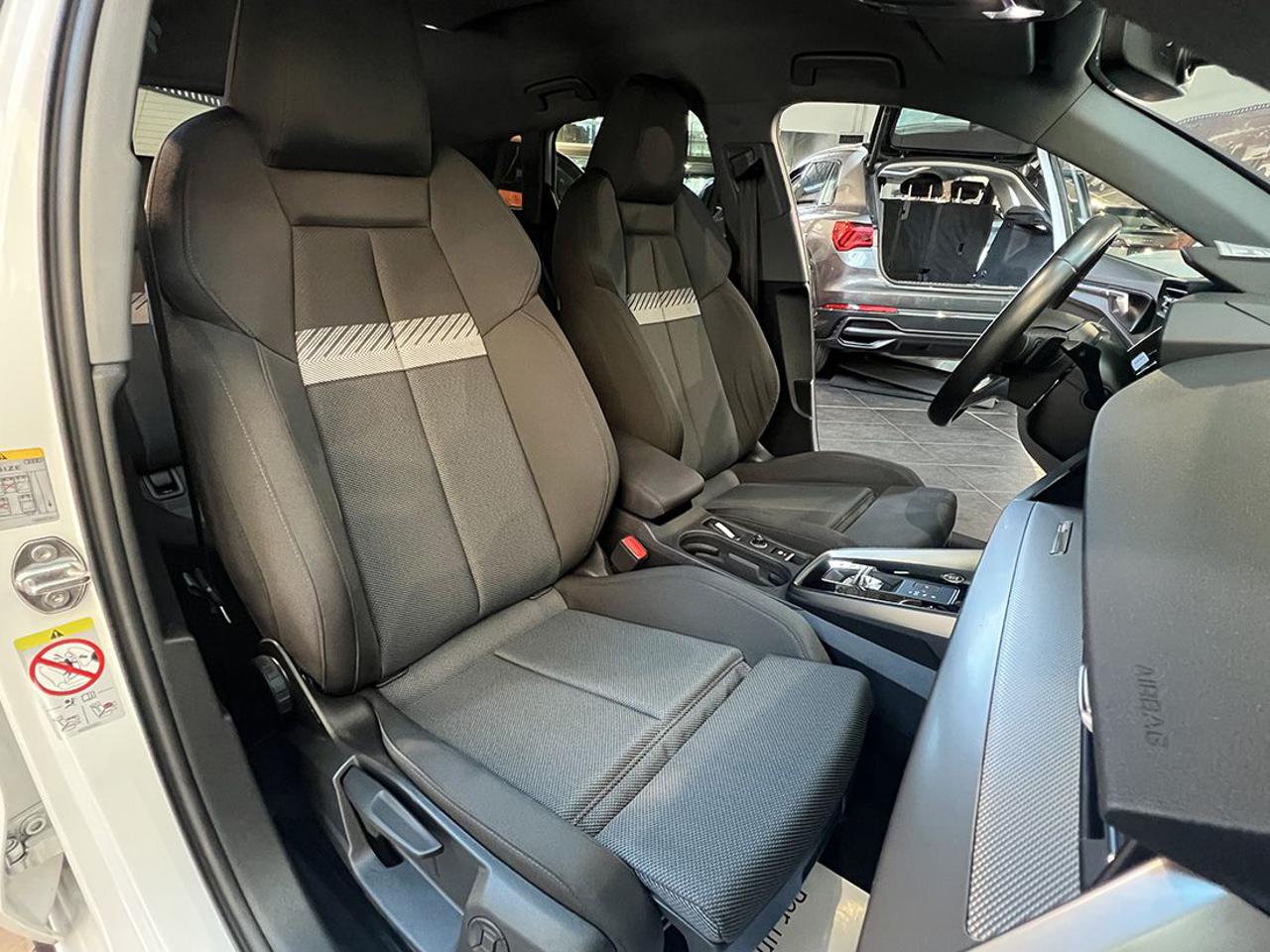 AUDI A3 35 TDI Sportback S-Tronic S-Line - 16