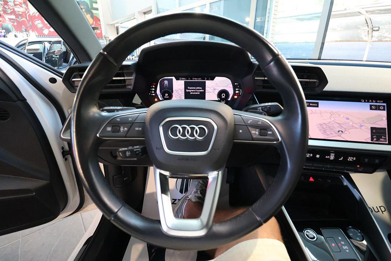 AUDI A3 35 TDI Sportback S-Tronic S-Line - 20