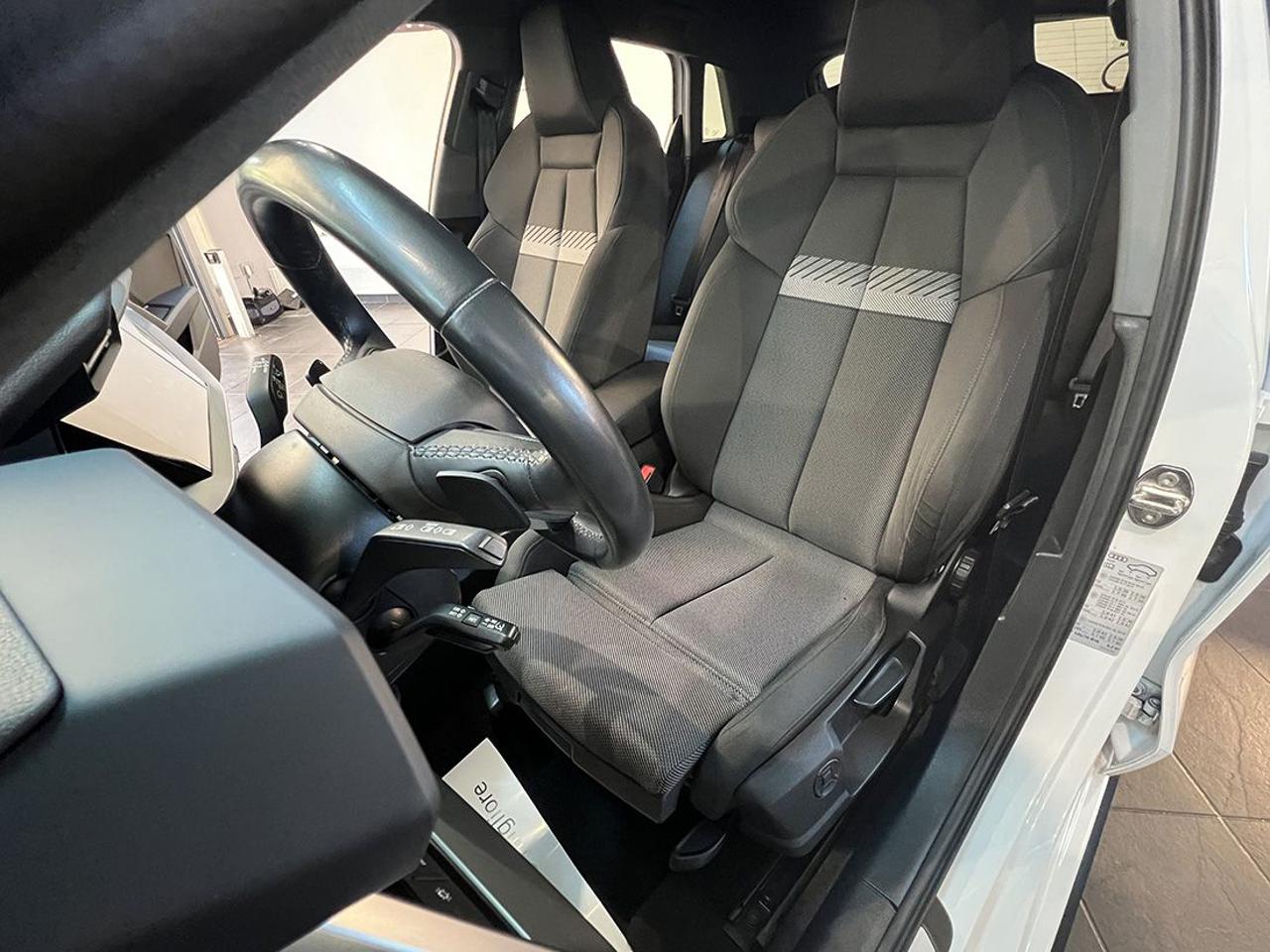 AUDI A3 35 TDI Sportback S-Tronic S-Line - 17