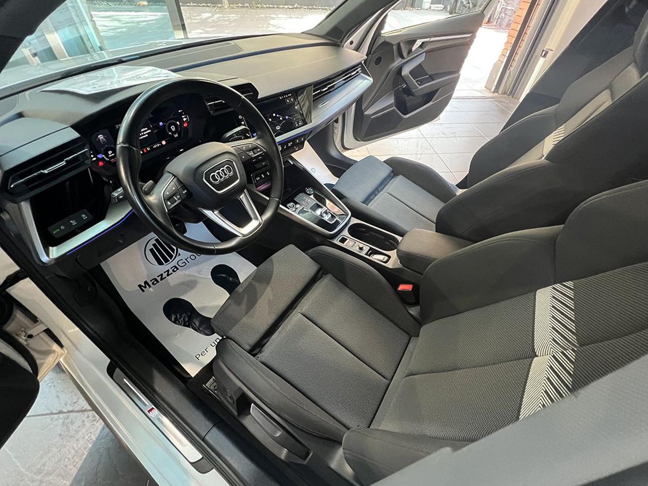 AUDI A3 35 TDI Sportback S-Tronic S-Line - 13