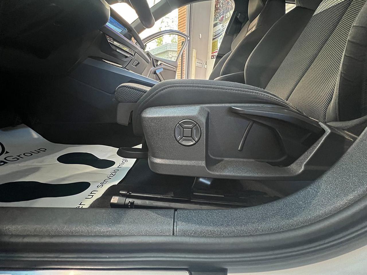 AUDI A3 35 TDI Sportback S-Tronic S-Line - 40