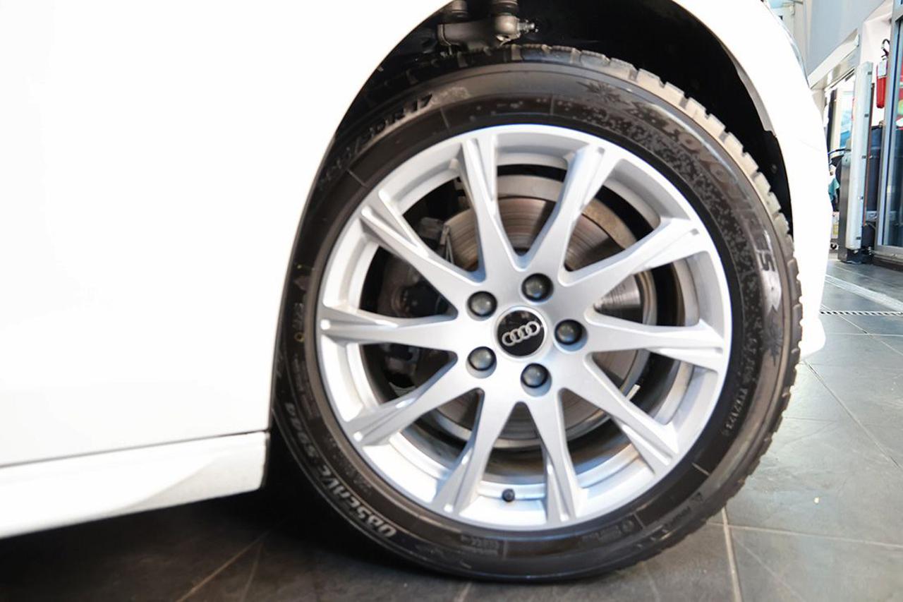 AUDI A4 35 TDI Avant S-Tronic Business Advanced - 6