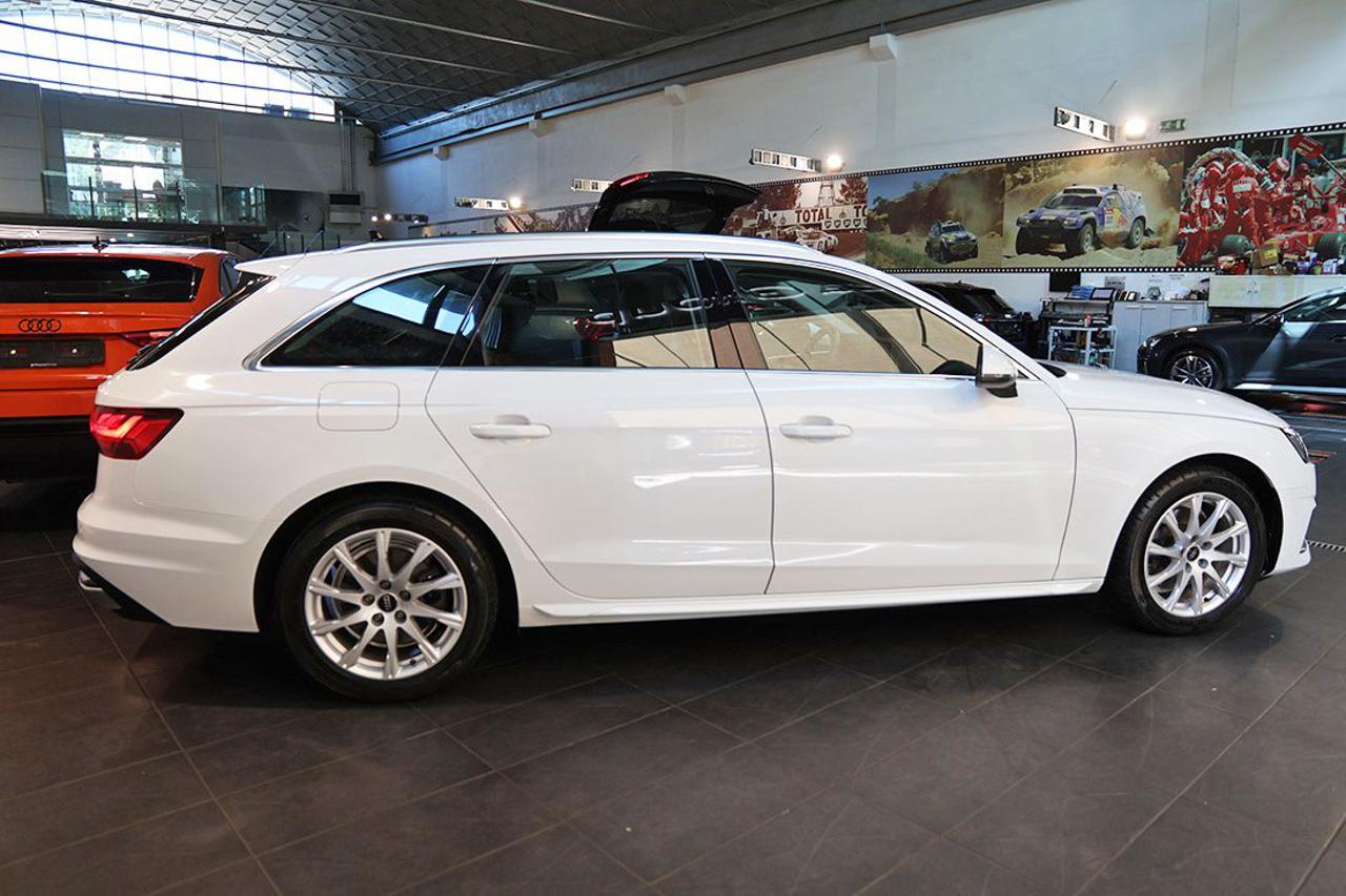 AUDI A4 35 TDI Avant S-Tronic Business Advanced - 10
