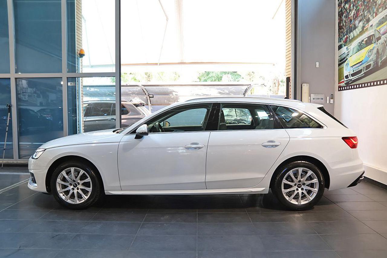 AUDI A4 35 TDI Avant S-Tronic Business Advanced - 3