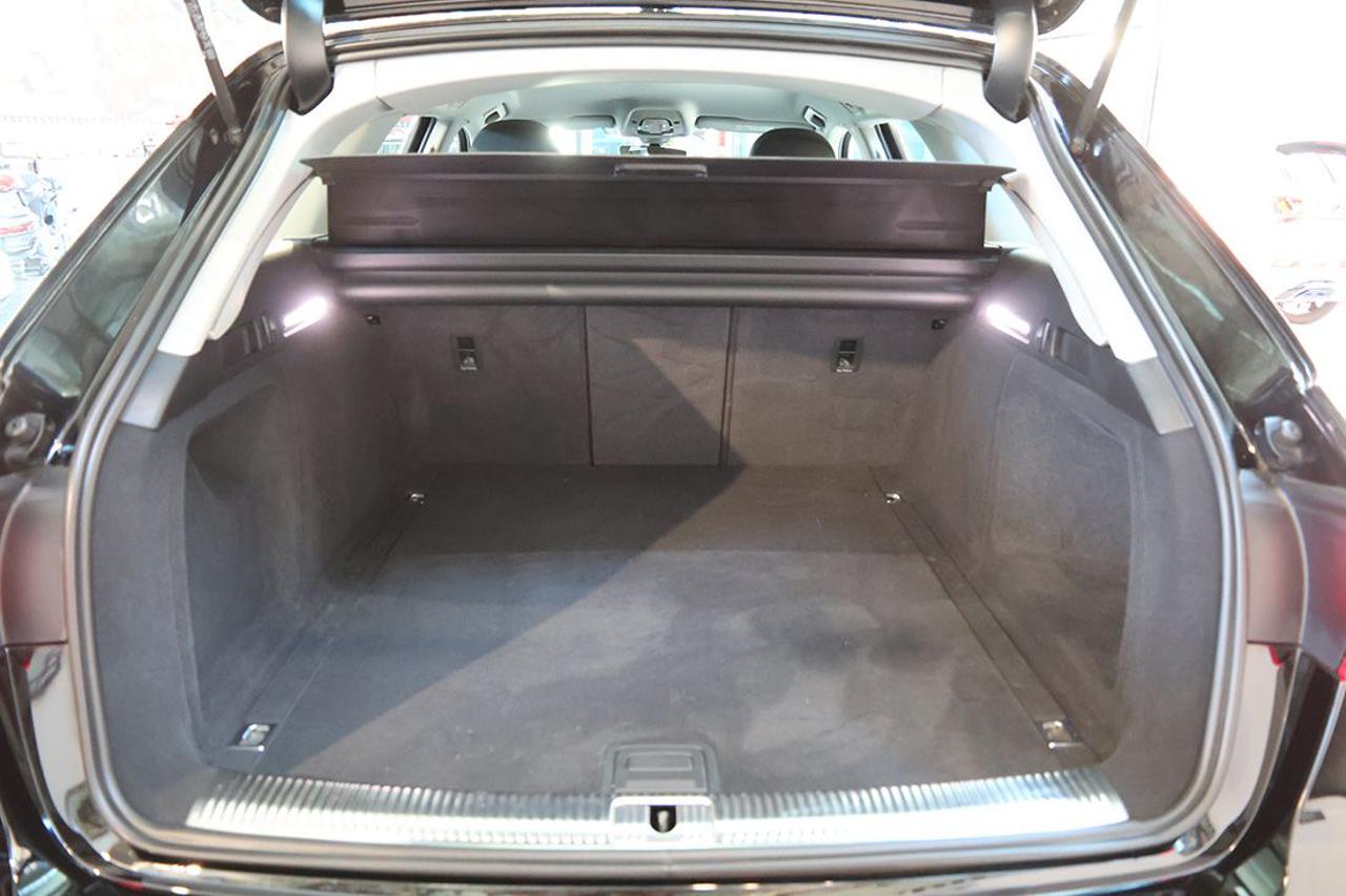 AUDI A4 35 TDI Avant S-Tronic Business Advanced - 12