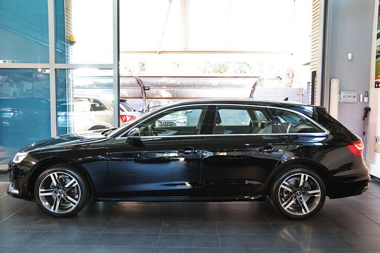 AUDI A4 35 TDI Avant S-Tronic Business Advanced - 3