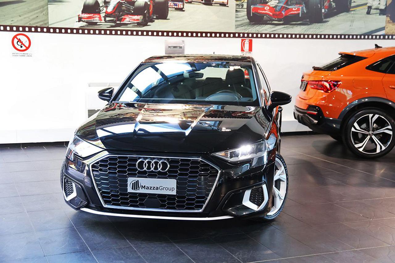 AUDI A3 30 TFSI Sportback S-Tronic Business Advanced - 5
