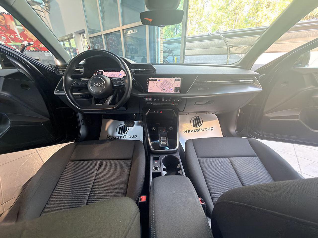 AUDI A3 30 TFSI Sportback S-Tronic Business Advanced - 14