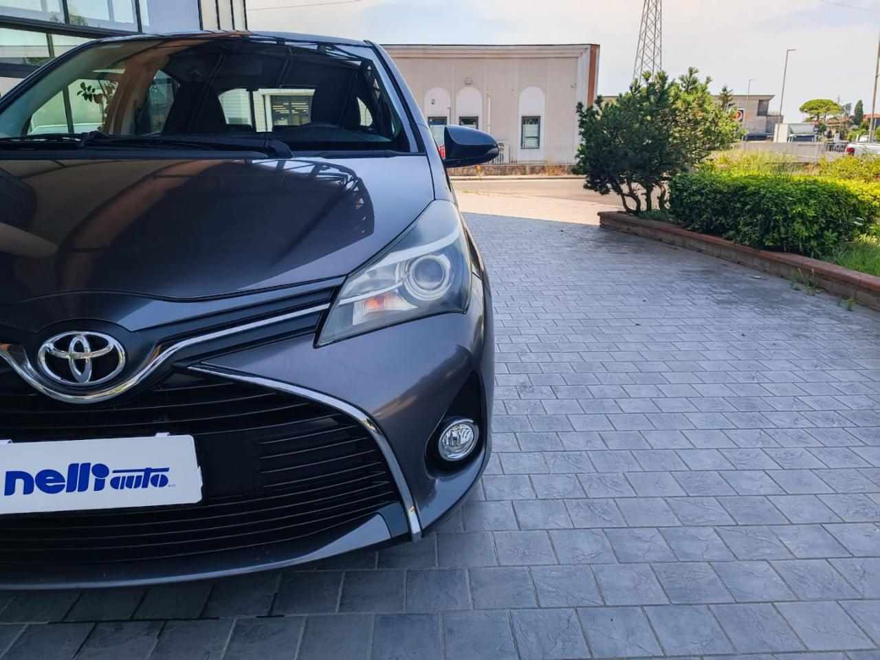 TOYOTA Yaris 1.0 5 porte Active - 8