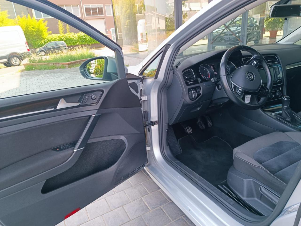 VOLKSWAGEN Golf 1.6 TDI 110 CV 5p. Highline BlueMotion Technology - 9