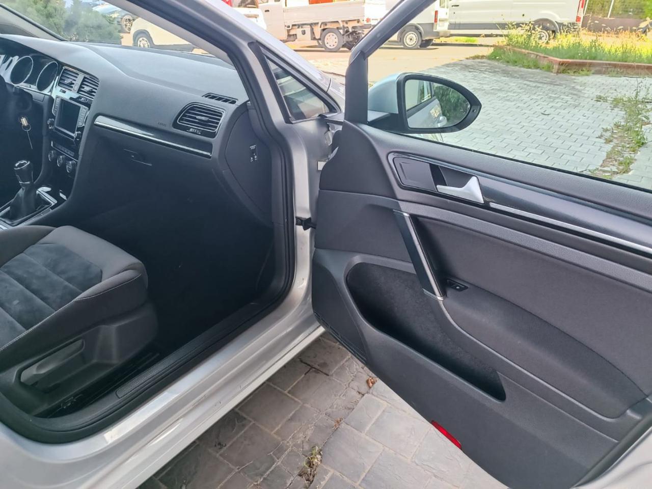 VOLKSWAGEN Golf 1.6 TDI 110 CV 5p. Highline BlueMotion Technology - 15