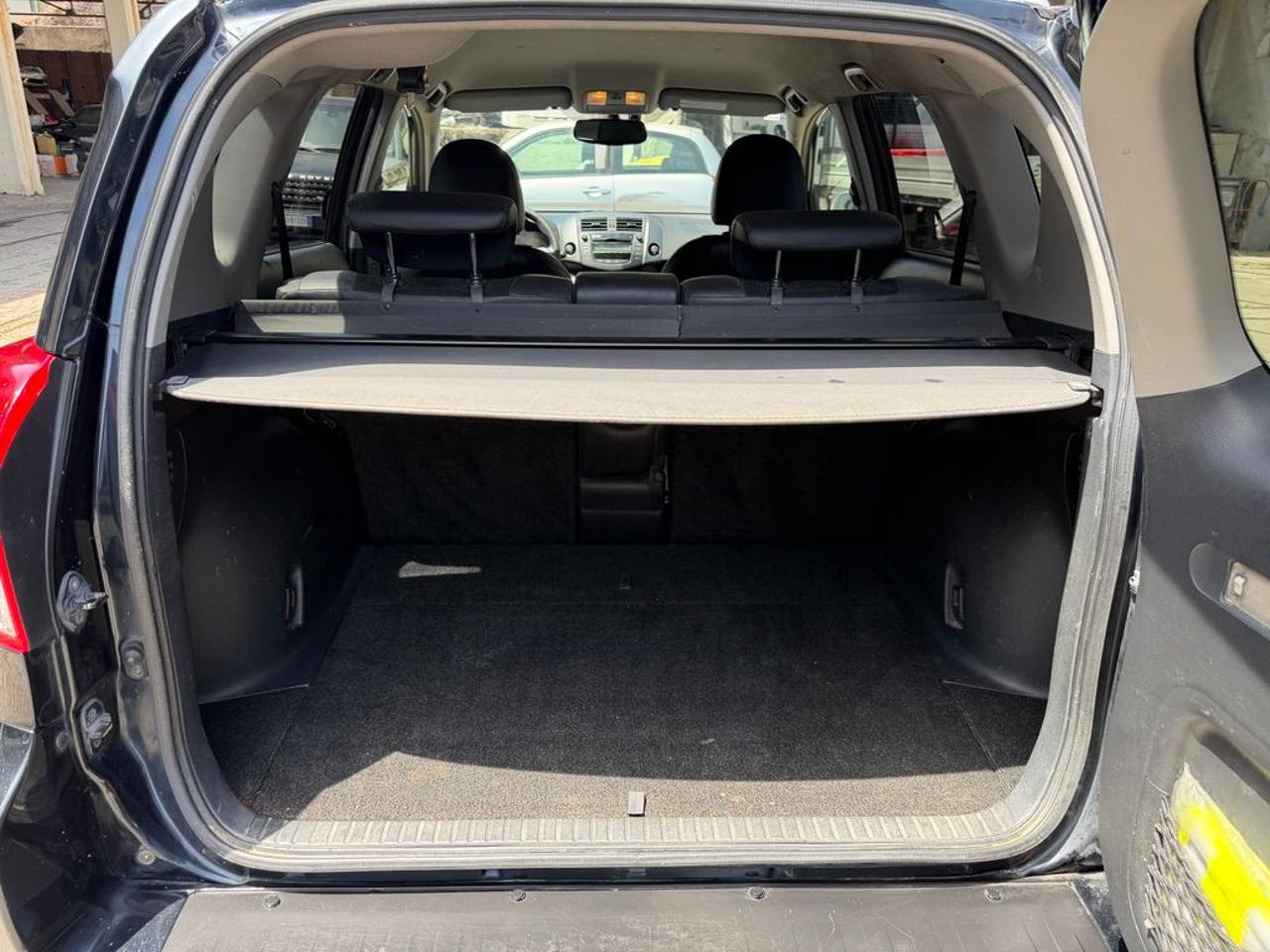 TOYOTA RAV 4 MY23 RAV4 2.2 D-4D 150 CV DPF - 13