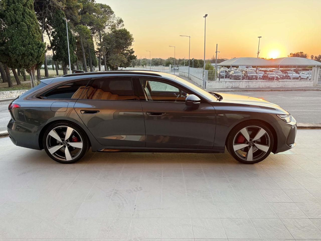 AUDI A6 Avant TDI 150 kW S tronic quattro S line edition - 4