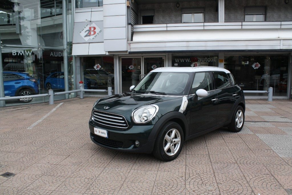 2B Auto ||| MINI Countryman Cooper D in vendita a Nova Milanese