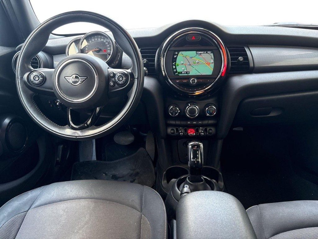 MINI Cooper 1.5 5 porte Aut. - 8