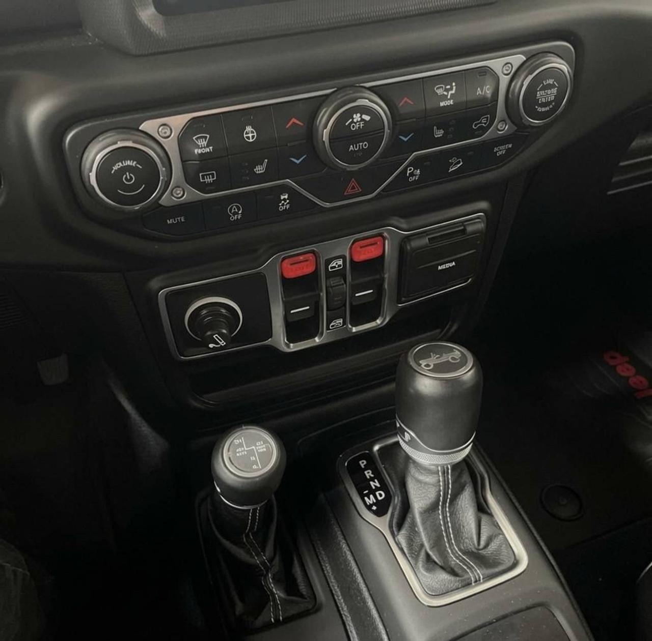 JEEP Wrangler Unlimited 2.2 Mjt II Sahara - 26